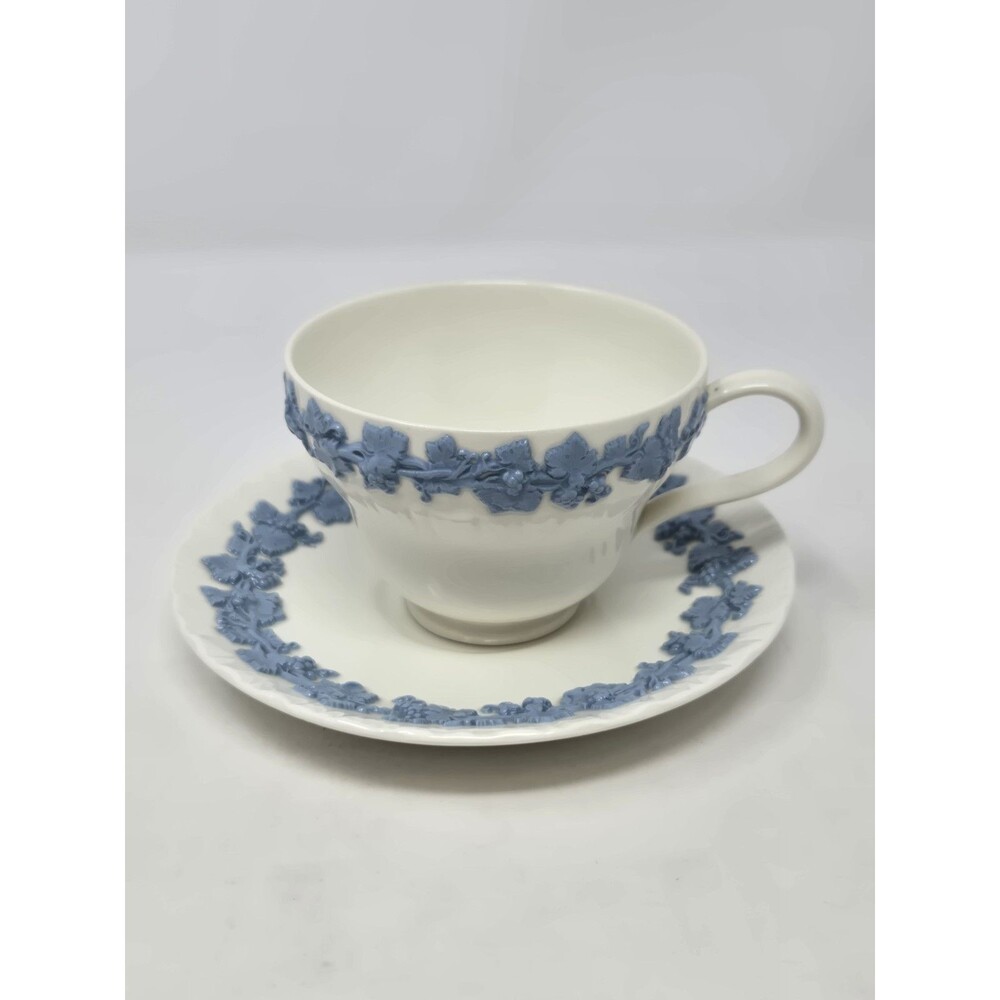 VINTAGE WEDGWOOD EMBOSSED QUEEN'S WARE WHITE & BLUE TEA CUP & SAUCER SET KITCHEN